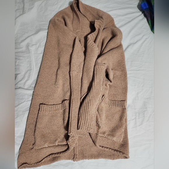 Tan Open Sweater - Picture 2 of 3